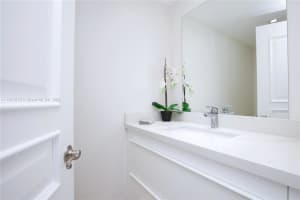377 Poinciana Island Dr #1116, Sunny Isles Beach, FL 33160, Sold 05/01/23