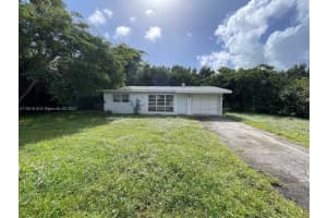 140 NW 7th St, Boca Raton, FL 33432, Sold 01/27/23