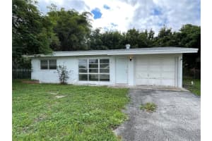 140 NW 7th St, Boca Raton, FL 33432, Sold 01/27/23
