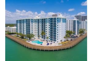 7501 E Treasure Dr #2k, North Bay Village, FL 33141, Sold 01/17/23