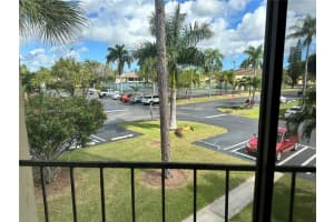 303 Pine Ridge Cir a 2, Greenacres, FL 33463, Sold 05/09/23