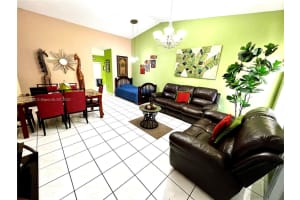 18615 NW 84th Pl. Apt 107-1, Hialeah, FL 33015, Sold 12/29/22