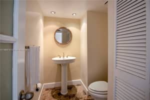 2724 N Ocean Blvd, Fort Lauderdale, FL 33308, Sold 03/09/23