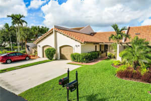 11463 SW 87th Terrace, Miami, FL 33173, Sold 12/07/22