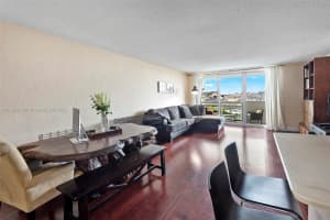 1500 Bay Rd #1002s, Miami Beach, FL 33139, Sold 05/25/23