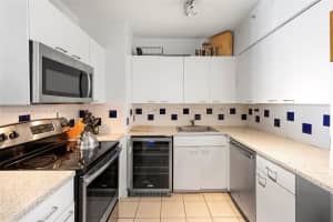 1500 Bay Rd #1002s, Miami Beach, FL 33139, Sold 05/25/23