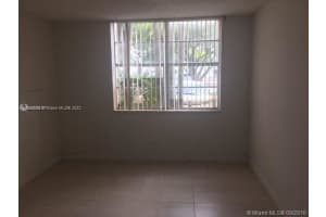 498 NW 165th St d 106, Miami, FL 33169, Sold 01/25/23
