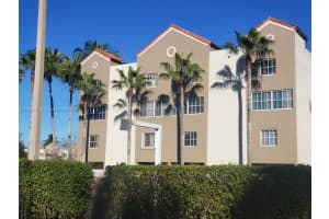 6195 NW 186th St, Hialeah, FL 33015, Sold 03/10/23