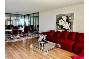 600 Parkview Dr APT 907, Hallandale Beach, FL 33009, Sold 01/30/23