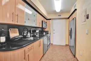 18041 Biscayne Blvd APT 602, Aventura, FL 33160, Sold 05/05/23