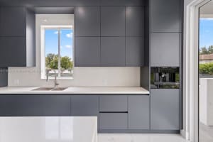 10181 NW 27th St, Doral, FL 33172, Sold 04/06/23
