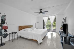 671 NE 195th St, Miami, FL 33179, Sold 01/17/23