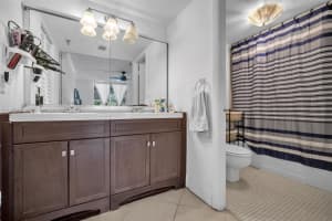 671 NE 195th St, Miami, FL 33179, Sold 01/17/23