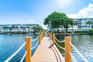 2751 Taft St, Hollywood, FL 33020, Sold 12/22/22