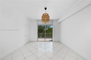 2001 Meridian Ave APT 304, Miami Beach, FL 33139, Sold 05/17/23