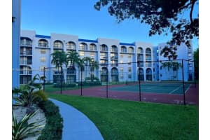 9460 Fontainebleau Blvd APT 124, Miami, FL 33172, Sold 03/02/23