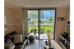 9460 Fontainebleau Blvd APT 124, Miami, FL 33172, Sold 03/02/23