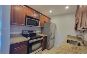 10810 N Kendall Dr q 6, Miami, FL 33176, Sold 02/17/23