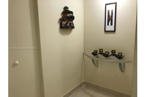 18181 NE 31st Ct APT 107, Aventura, FL 33160, Sold 02/27/23