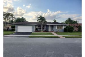 6691 NW 89th Ave, Tamarac, FL 33321, Sold 02/16/23