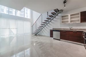 41 SE 5th St, Miami, FL 33131, Sold 01/11/23