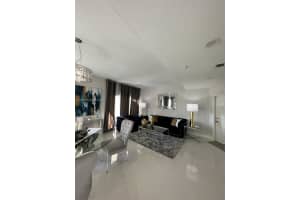 11501 NW 89th St APT 214, Doral, FL 33178, Sold 12/29/22