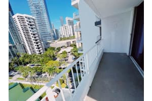 200 SE 15th Rd #14j, Miami, FL 33129, Sold 02/01/23