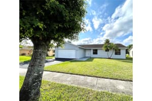 2300 E Lake Miramar Cir, Miramar, FL 33025, Sold 12/19/22