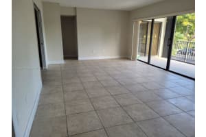 14201 SW 66th St APT 102, Miami, FL 33183, Sold 07/11/23