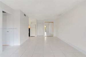 5199 NW 7th St APT 311, Miami, FL 33126, Sold 12/14/22