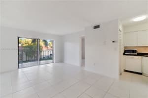 5199 NW 7th St APT 311, Miami, FL 33126, Sold 12/14/22