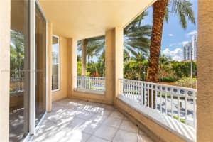 3001 NE 185th St APT 235, Aventura, FL 33180, Sold 01/27/23