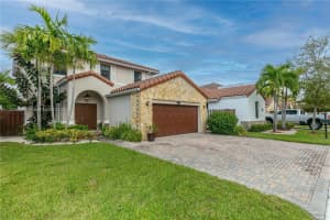 9761 NW 9th St, Miami, FL 33172, Sold 05/03/23