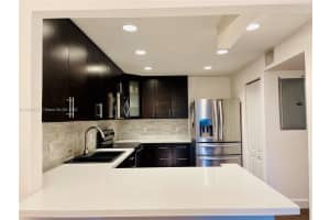 2371 Bayberry Dr, Pembroke Pines, FL 33024, Sold 12/23/22