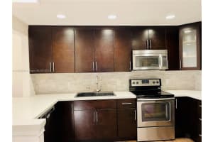 2371 Bayberry Dr, Pembroke Pines, FL 33024, Sold 12/23/22