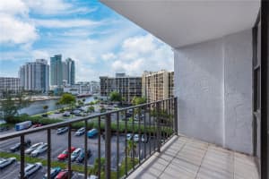 800 Parkview Dr APT 826, Hallandale Beach, FL 33009, Sold 02/03/23