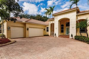 12641 N Stonebrook Cir, Davie, FL 33330, Sold 02/13/23