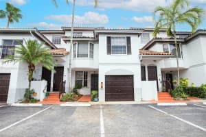 761 SW 148th Ave, Davie, FL 33325, Sold 01/17/23