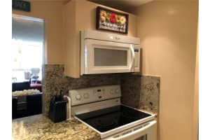 600 Parkview Dr APT 826, Hallandale Beach, FL 33009, Sold 03/27/23