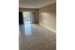 9371 Fontainebleau Blvd APT I220, Miami, FL 33172, Sold 02/09/23