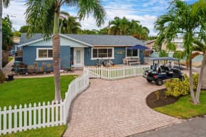 915 SW 27th Pl, Boynton Beach, FL 33435, Sold 03/23/23