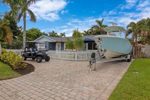 915 SW 27th Pl, Boynton Beach, FL 33435, Sold 03/23/23