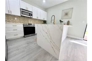 8921 W 35th Way, Hialeah, FL 33018, Sold 02/14/23