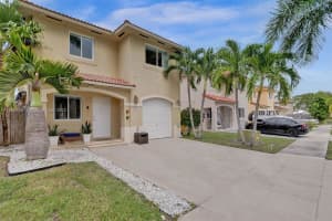 8913 SW 214th St, Cutler Bay, FL 33189, Sold 12/28/22