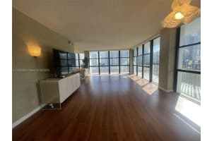 800 Parkview Dr APT 620, Hallandale Beach, FL 33009, Sold 02/15/23
