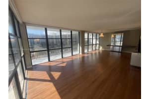 800 Parkview Dr APT 620, Hallandale Beach, FL 33009, Sold 02/15/23