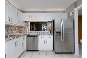 1402 NW 80th Ave APT 402, Margate, FL 33063, Sold 01/17/23