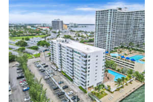7545 E Treasure Dr #8a, North Bay Village, FL 33141, Sold 12/23/22