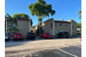 4445 Treehouse Ln B, Tamarac, FL 33319, Sold 12/30/22