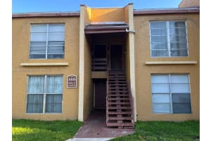4445 Treehouse Ln B, Tamarac, FL 33319, Sold 12/30/22